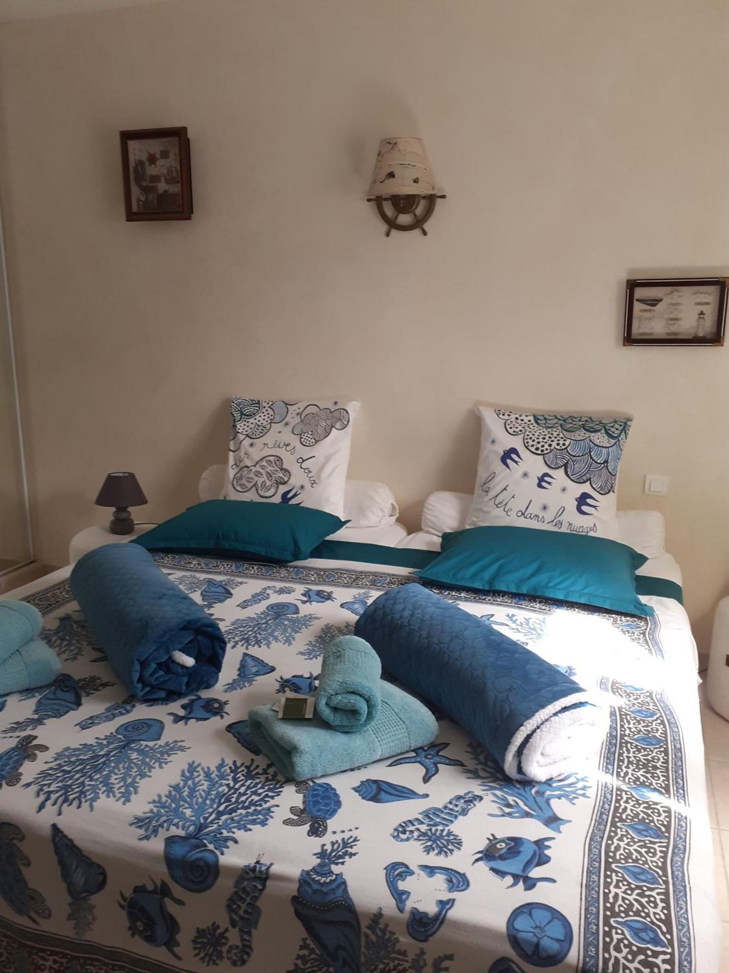 Bed and Breakfast La Maison De Jenny Монтору Экстерьер фото