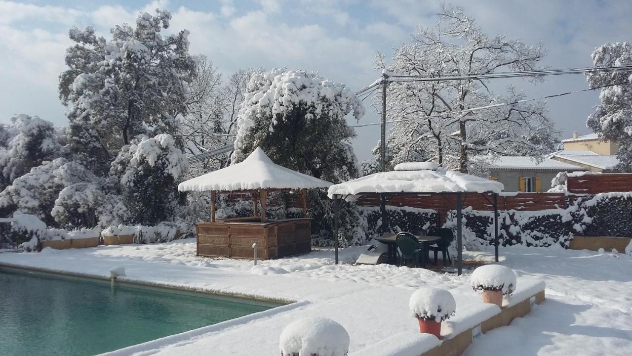 Bed and Breakfast La Maison De Jenny Монтору Экстерьер фото
